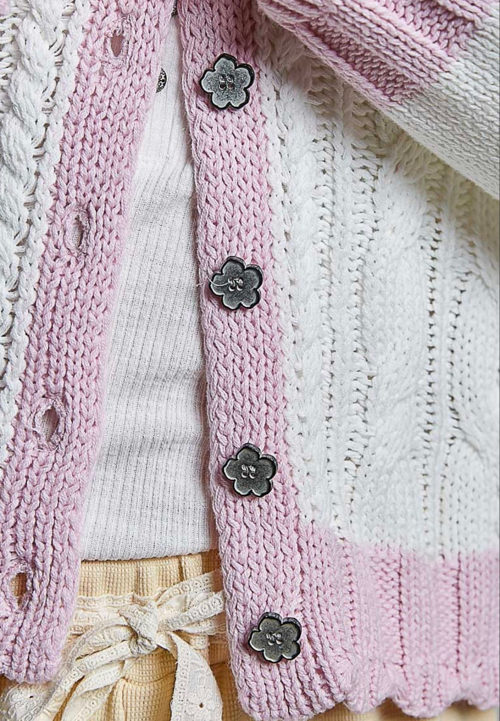 Lipstick 💄 Cardigan