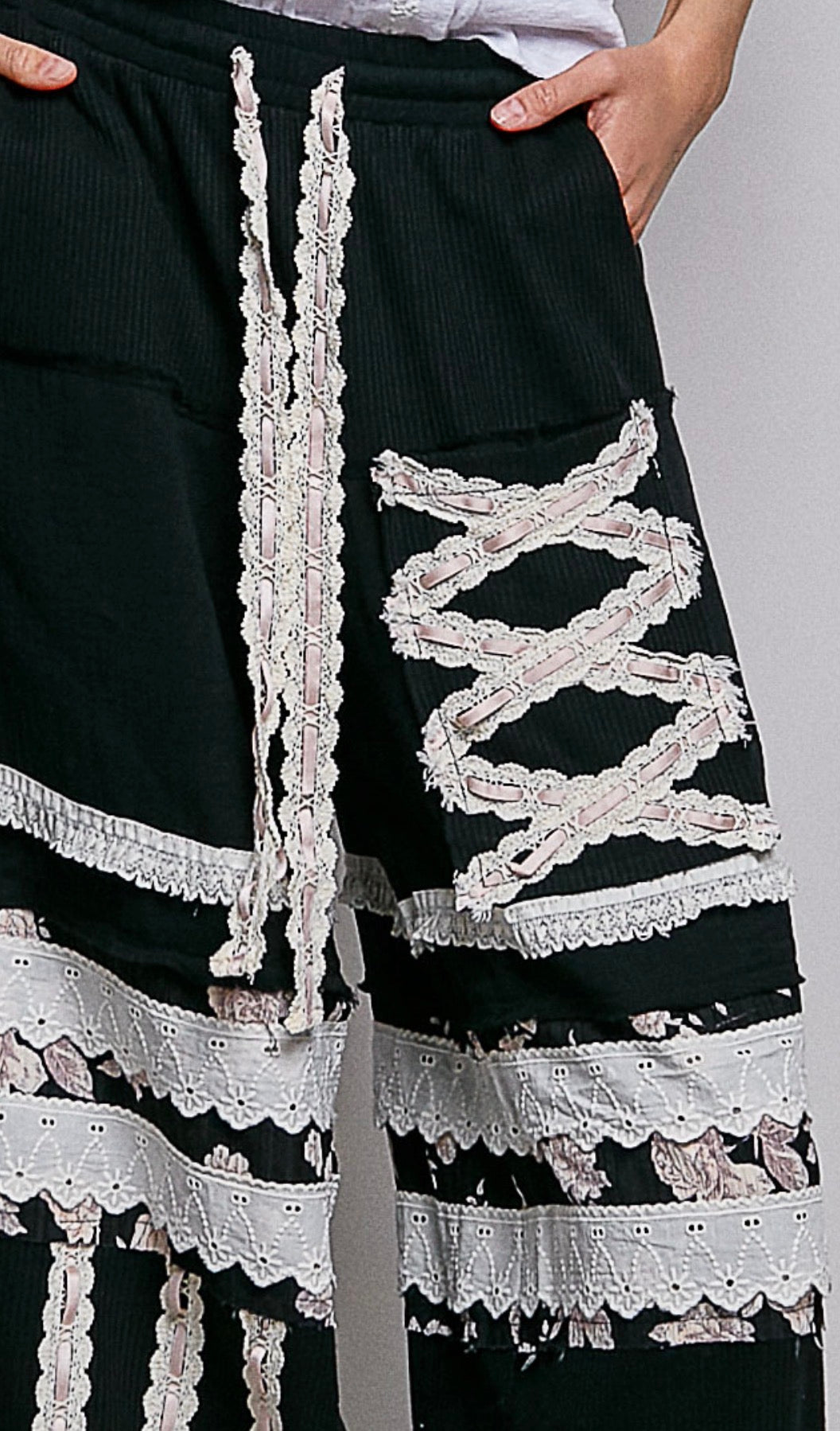 In the Details Jogger Pant