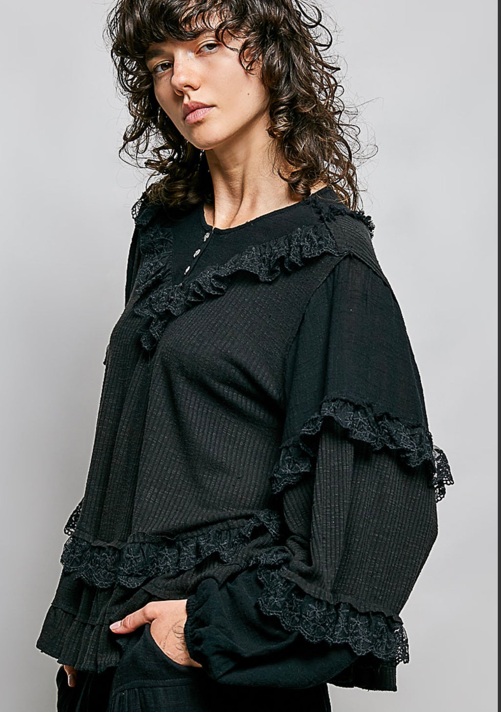 Henley Ruffle